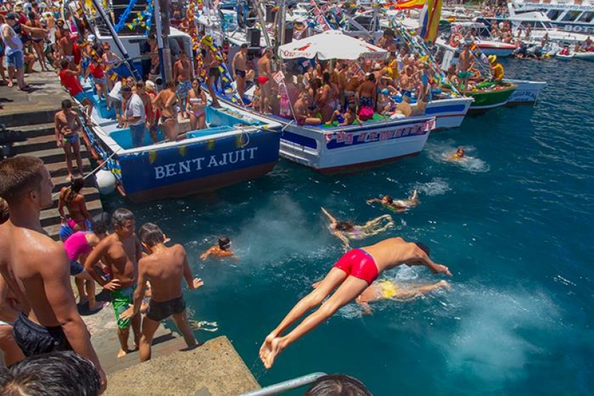 Fiestas del Carmen in Arguineg&iacute;n and Mog&aacute;n